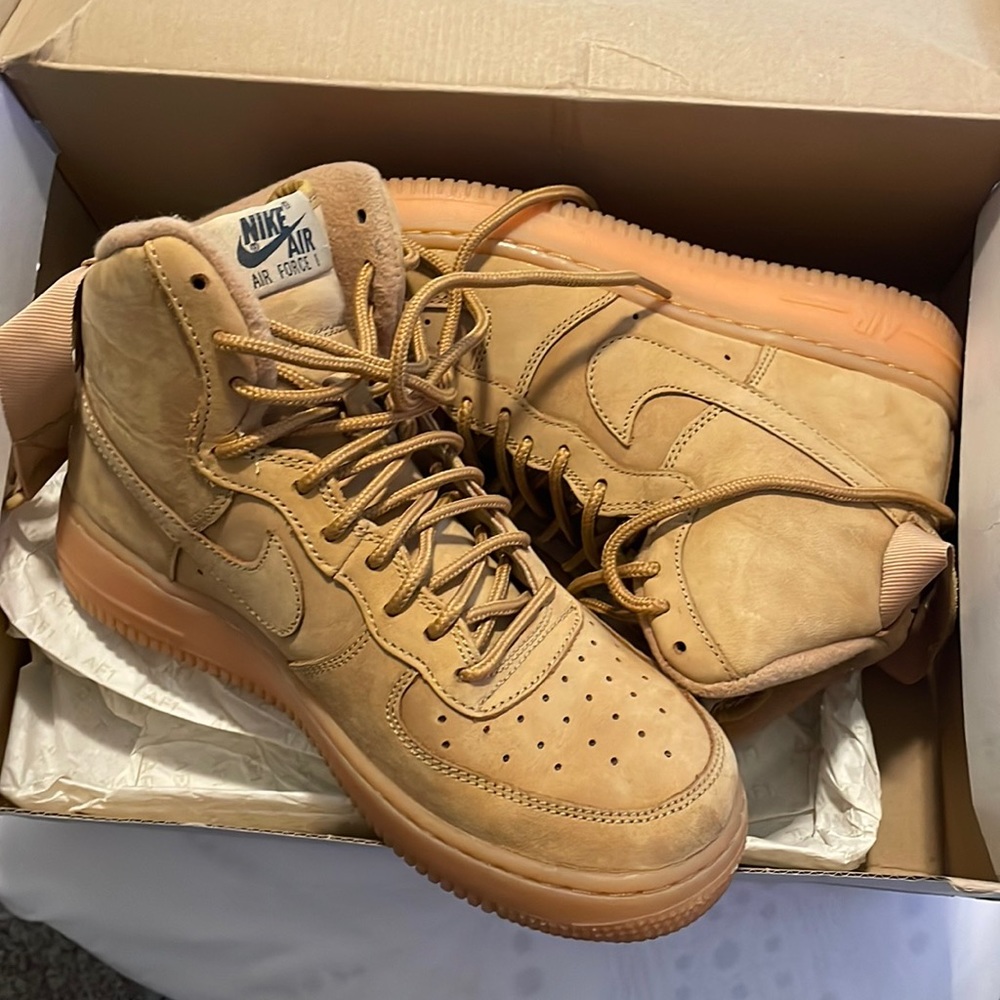 Nike Air Force 1 high flax